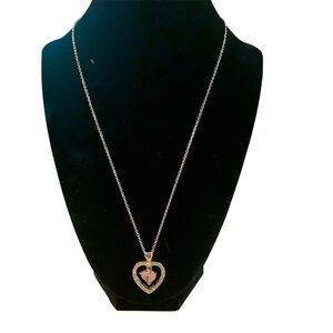 Avon Dpuble Heart Pendant Necklace goldtone pink crystal NIB 2007